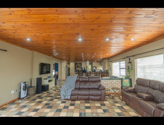 3 BEDROOM HOUSE FOR SALE IN KAMMA PARK